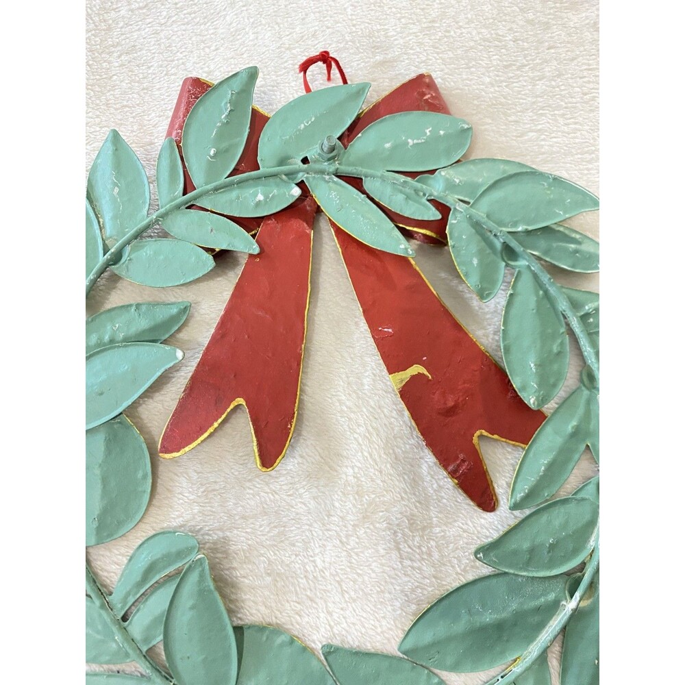 VTG 1980s Metal Christmas Wreath Wall, Door Decor Green Leaves Red Bow Berries - Picture 6 of 14